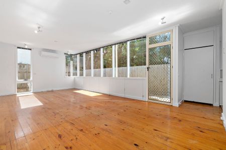 51 Hope Street, South Yarra. - Photo 5