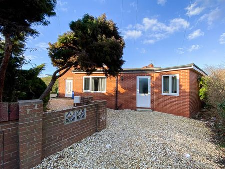 200 Harrowden Road Room 2 - Photo 4