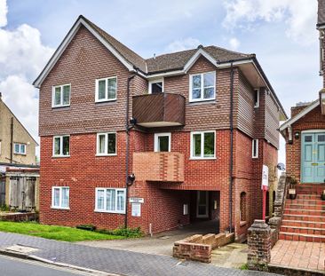 Available unfurnished from 18/12/2025 - Photo 6