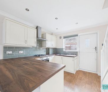 2 bedroom terraced house to rent - Photo 1