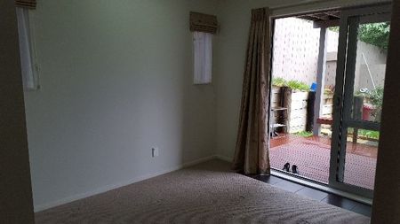 Property ManagementDownstairs 29a Ellice Rd, Totara Vale - Unit for Rent - Photo 3