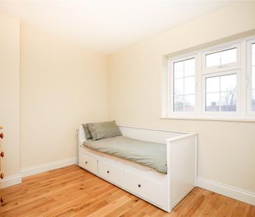 3 bedroom terraced house to rent - Photo 6