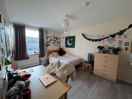 9 bedroom terraced house to rent - Photo 5