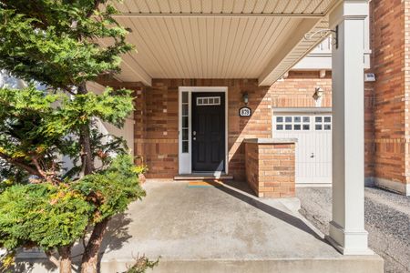 For Lease - 879 Willingdon Crescent, Milton, Ontario - Photo 2