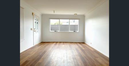 Contemporary Townhouse Living in Ascot Vale - Photo 4