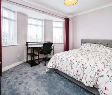 3 Bed Flat, Kingfisher House, L13 - Photo 6