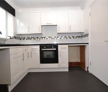 3 bedroom semi-detached house to rent - Photo 6