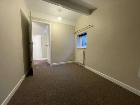 Tithebarn Street, Caernarfon, Gwynedd, LL55 - Photo 3