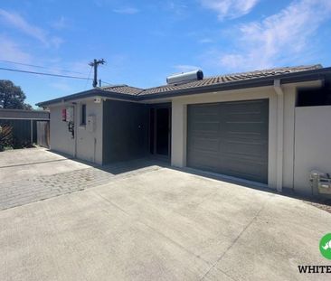 48B Kalgoorlie Crescent, Fisher - Photo 2