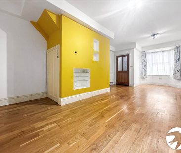 3 bedroom terraced house to rent - Photo 6