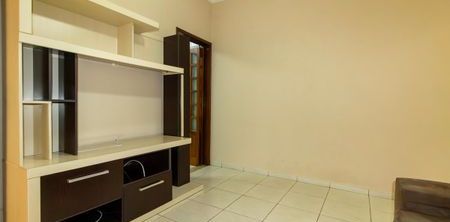 Casa para alugar com 100m², 2 quartos e sem vaga - Foto 2