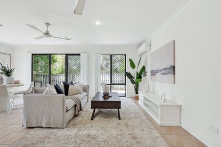 Convenient Living on Aldea Circuit - Photo 4