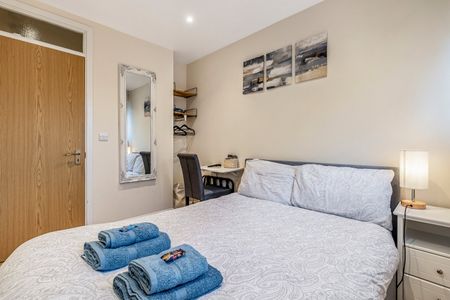 Seward Street, London, EC1V - Photo 3