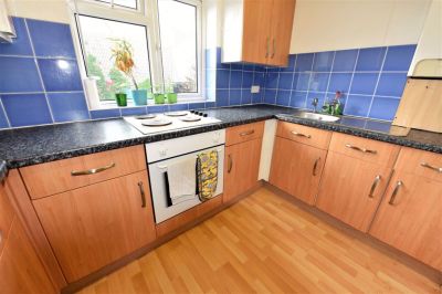 1 bedroom Flat in Flat G, Leeds - Photo 4