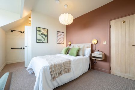 Room in a Shared House, Hough Lane, LS13 - Photo 4