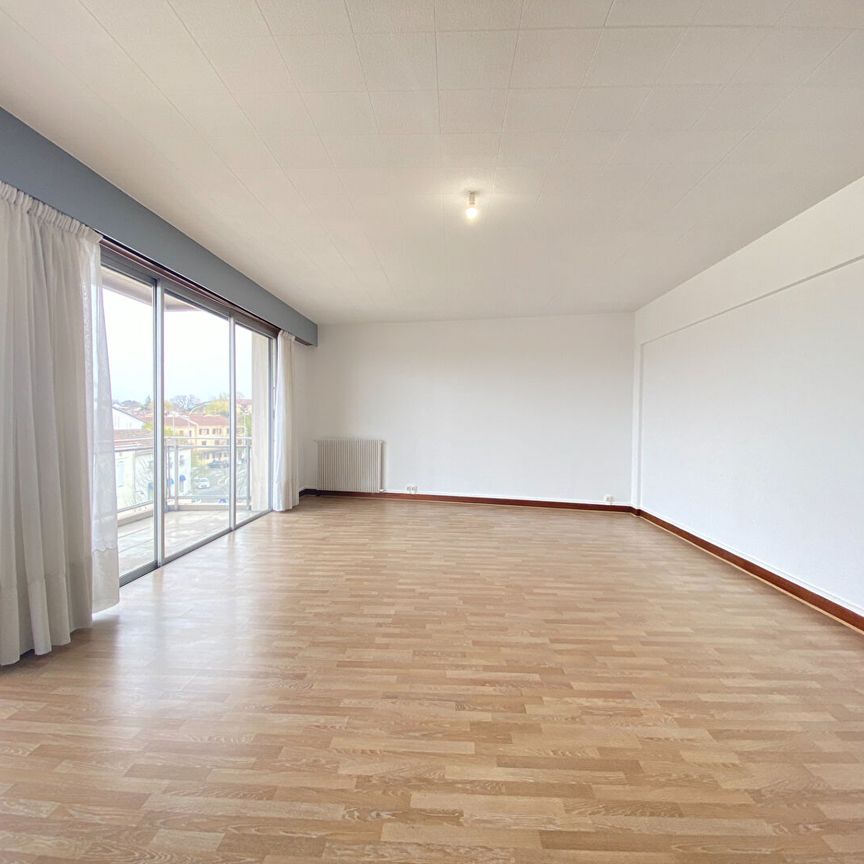 Appartement Mont De Marsan 4 pièces 120 m2, - Photo 1