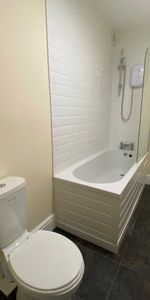 2 bed flat to rent in Fern Dene Road, Gateshead - Photo 3