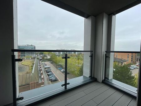 2 bedroom penthouse to rent - Photo 2