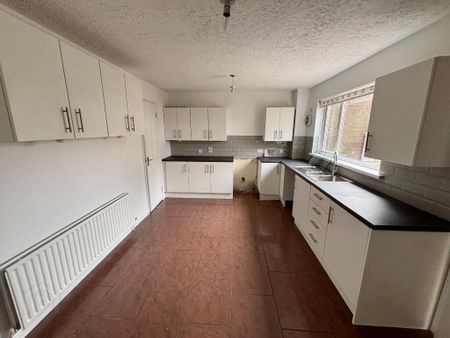 26 Longstone Avenue, Dundonald, Belfast, BT16 2DX - Photo 3