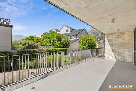 Light-Filled Contemporary Living in Turner - Photo 2