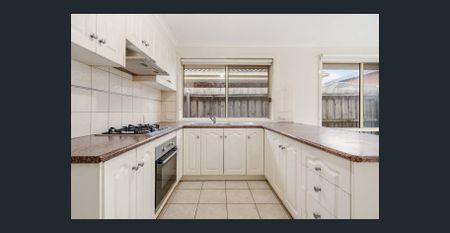 Low-Maintenance Living in Prime Altona Meadows Location! - Photo 3