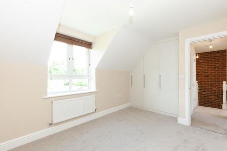 2 bedroom semi-detached house to rent - Photo 2