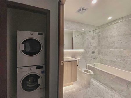 For Lease - 19 Bathurst Street Unit# 1011, Toronto, Ontario - Photo 4