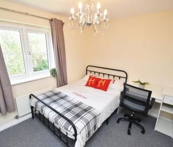 Harle Oval, Bowburn - DH6 - Photo 5