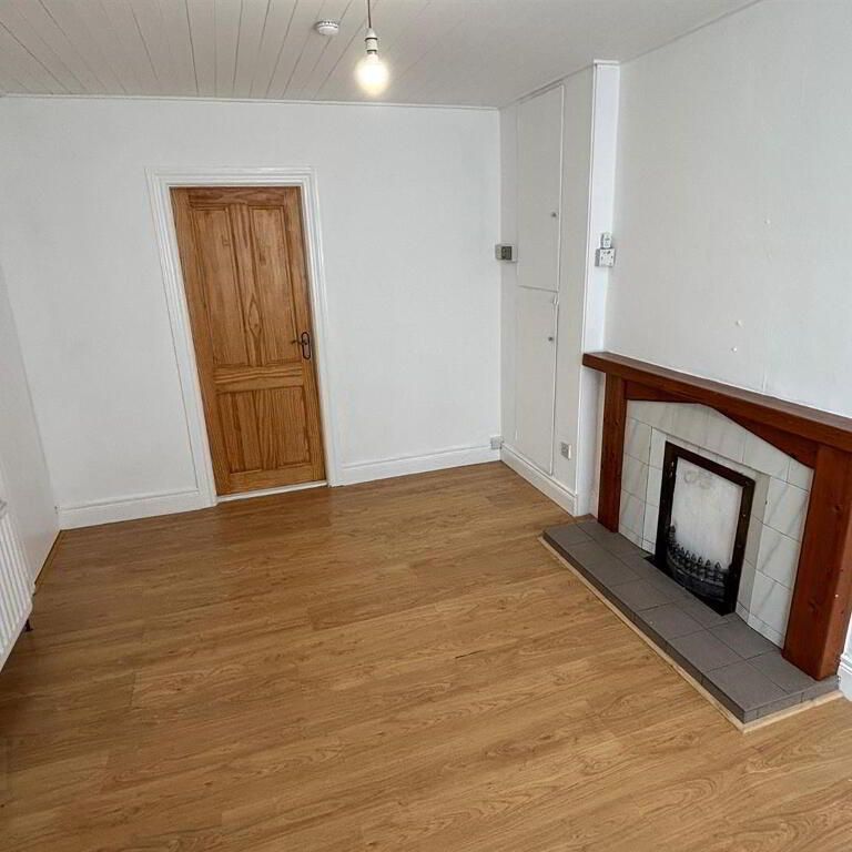 77 Church Street, Downpatrick, BT30 6EH - Photo 1