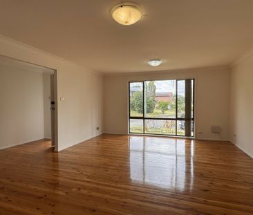 Spacious Family Home in a Convenient Location! - Photo 3