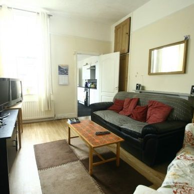 4 Bed - Simonside Terrace, Heaton, Ne6 - Photo 1