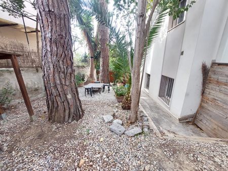 Cannes Montrose location vide 63m² jardin cave et garage - Photo 4