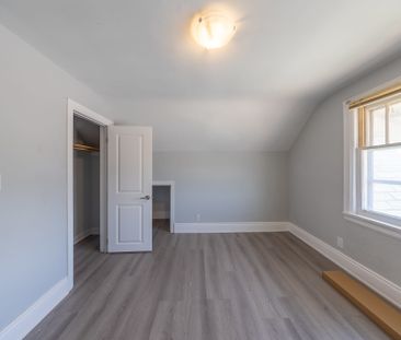 For Lease - 559 Ritson Road, Oshawa, Ontario - Photo 4