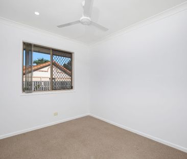 Family Home in Mudgeeraba! - Photo 4