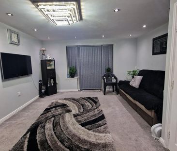 3 Bed Terraced House, Manchester, M8 - Photo 6