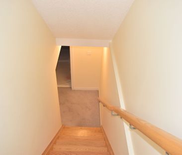 For Lease - 20 Munch Place, Milton, Ontario - Photo 5