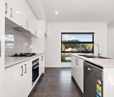 38 Leviticus Street, Epping VIC 3076 - Townhouse For Rent | Domain - Photo 5