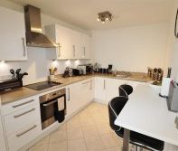 Manor Way, Borehamwood - Photo 6