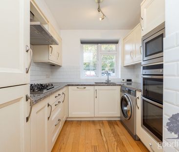 2 bedroom flat to rent, - Photo 2