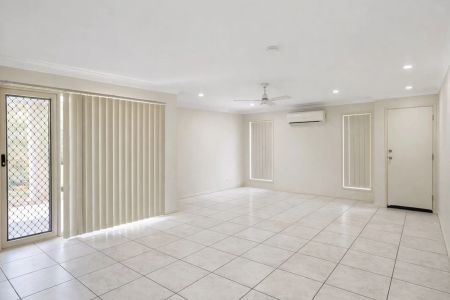 Family Home in a Quiet, Convenient Location - Photo 4