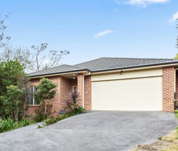 Spacious Family Home with Multiple Living Areas & Outdoor Entertaining - Photo 5