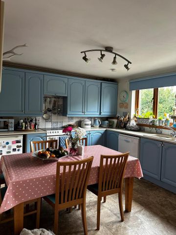 3 bedroom detached house to rent - Photo 5