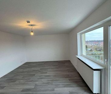 Neu renovierte 3 Zimmer Wohnung in ruhiger Feldrandlage - Foto 1