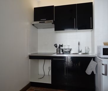 Location Appartement 2 Pièces 45 m² - Meublé - Photo 2