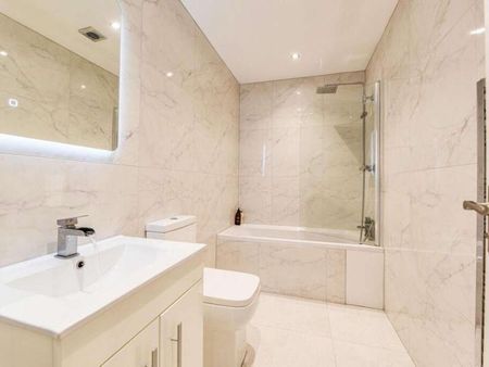 1 bedroom in a house share to rent - Photo 5