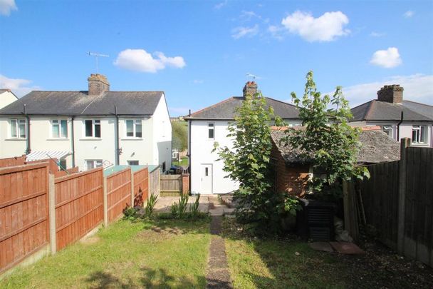 2 bedroom property to rent - Photo 1