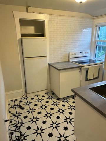 For Lease - 1201 Kenneth Avenue Unit# Upper, Peterborough, Ontario - Photo 4