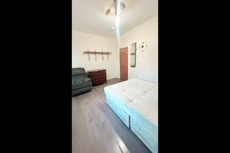 Room in a Shared House, Elizabeth Road, N15 - Photo 2