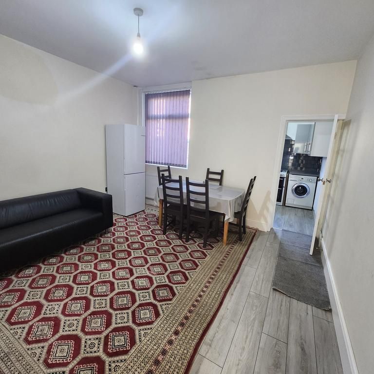 3 bedroom terraced house to rent - Photo 1