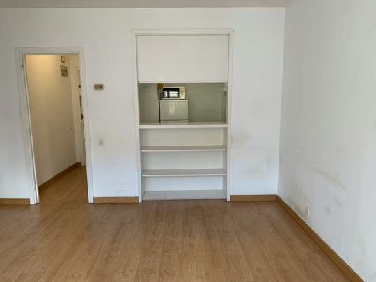 Calle de San Bernardo, Madrid, Community of Madrid 28015 - Photo 1